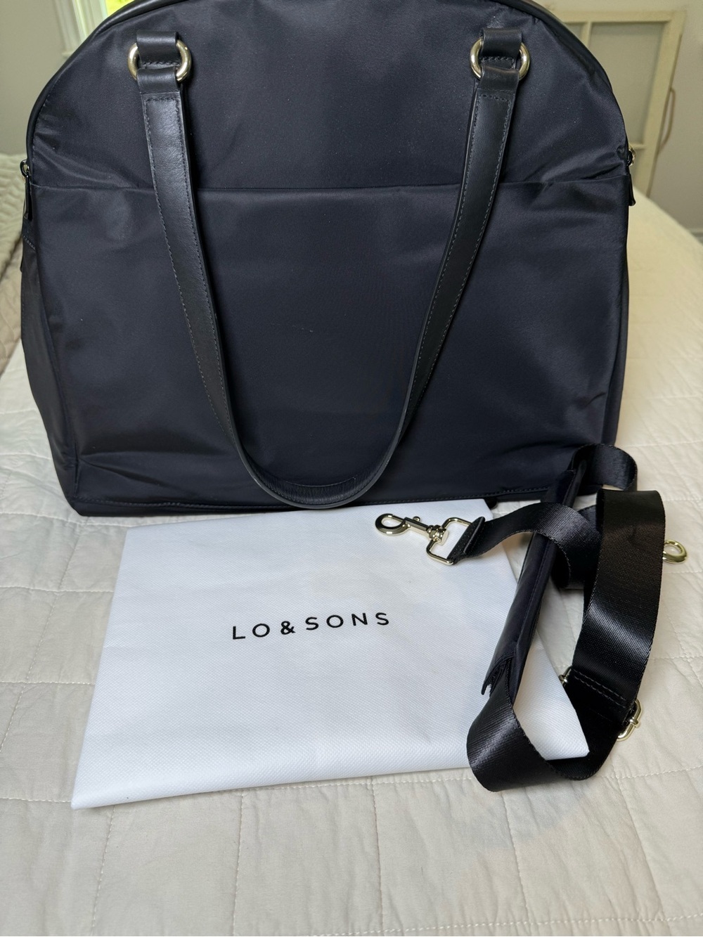 Lo & Sons Black Women’s Tote Bag - Sleek Everyday Carry- Never used - Picture 3 of 4